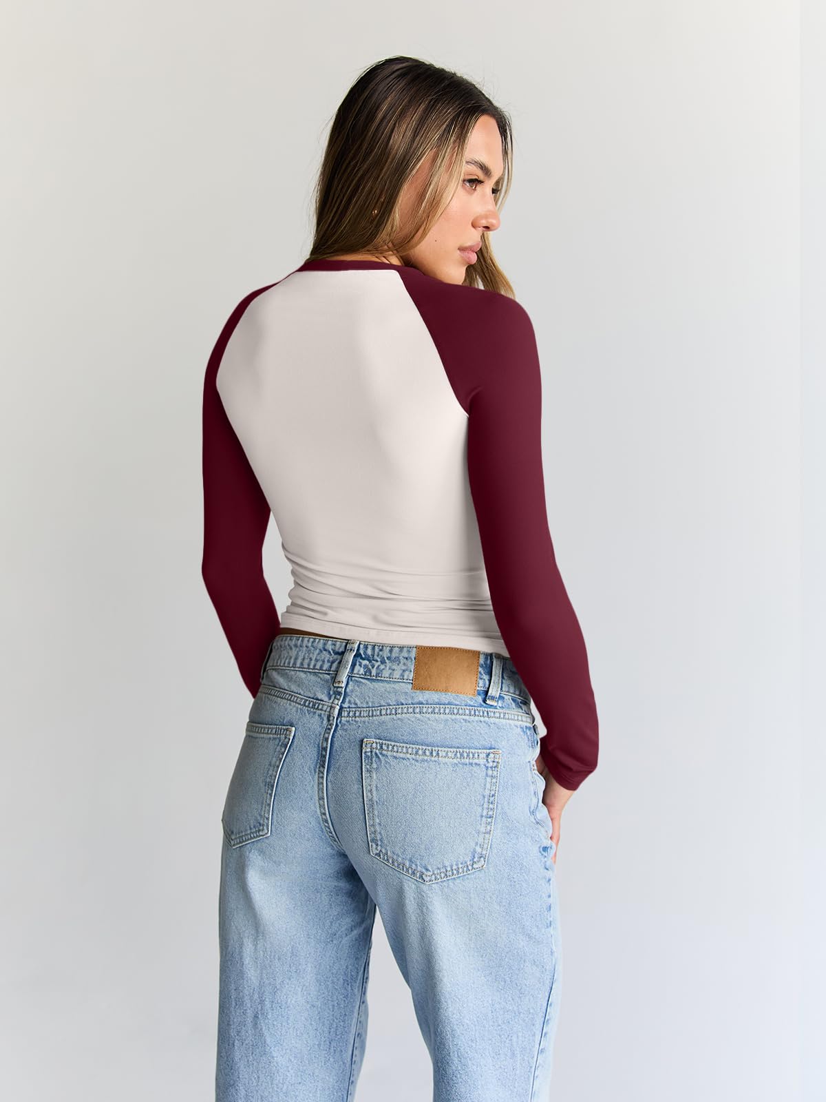 Trendy Queen Women’s Long Sleeve Crop Top