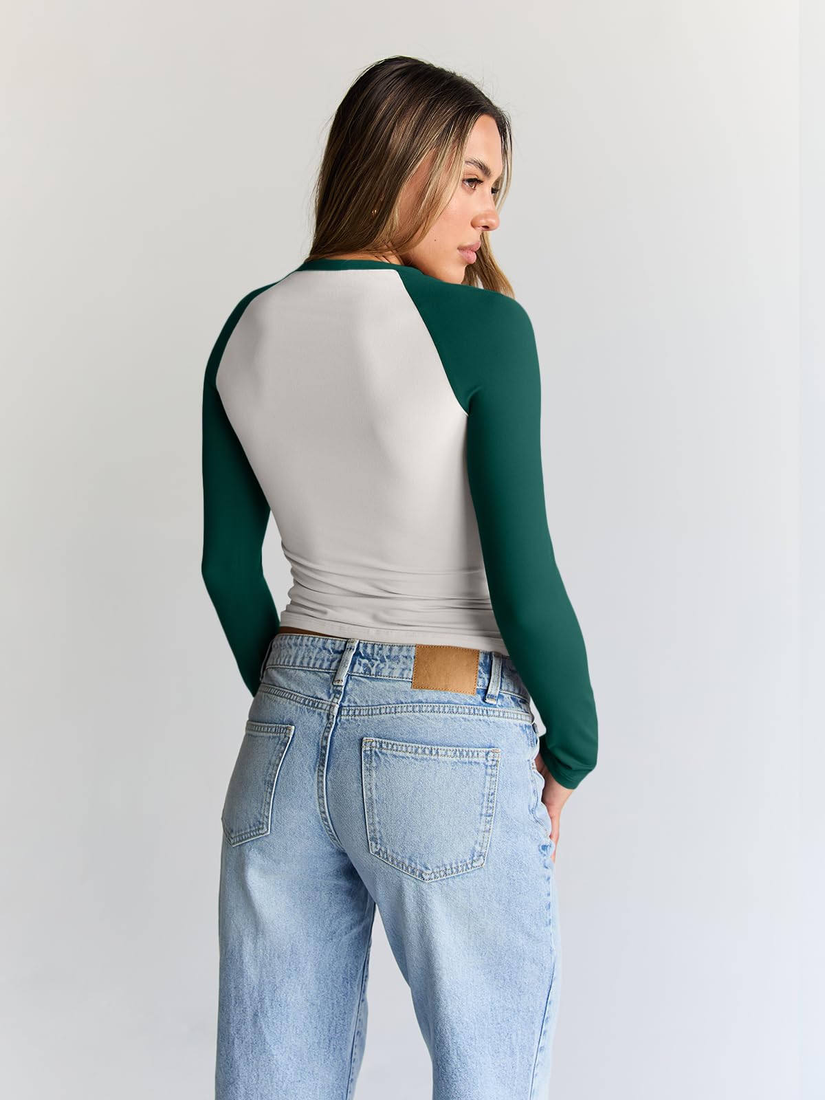 Trendy Queen Women’s Long Sleeve Crop Top