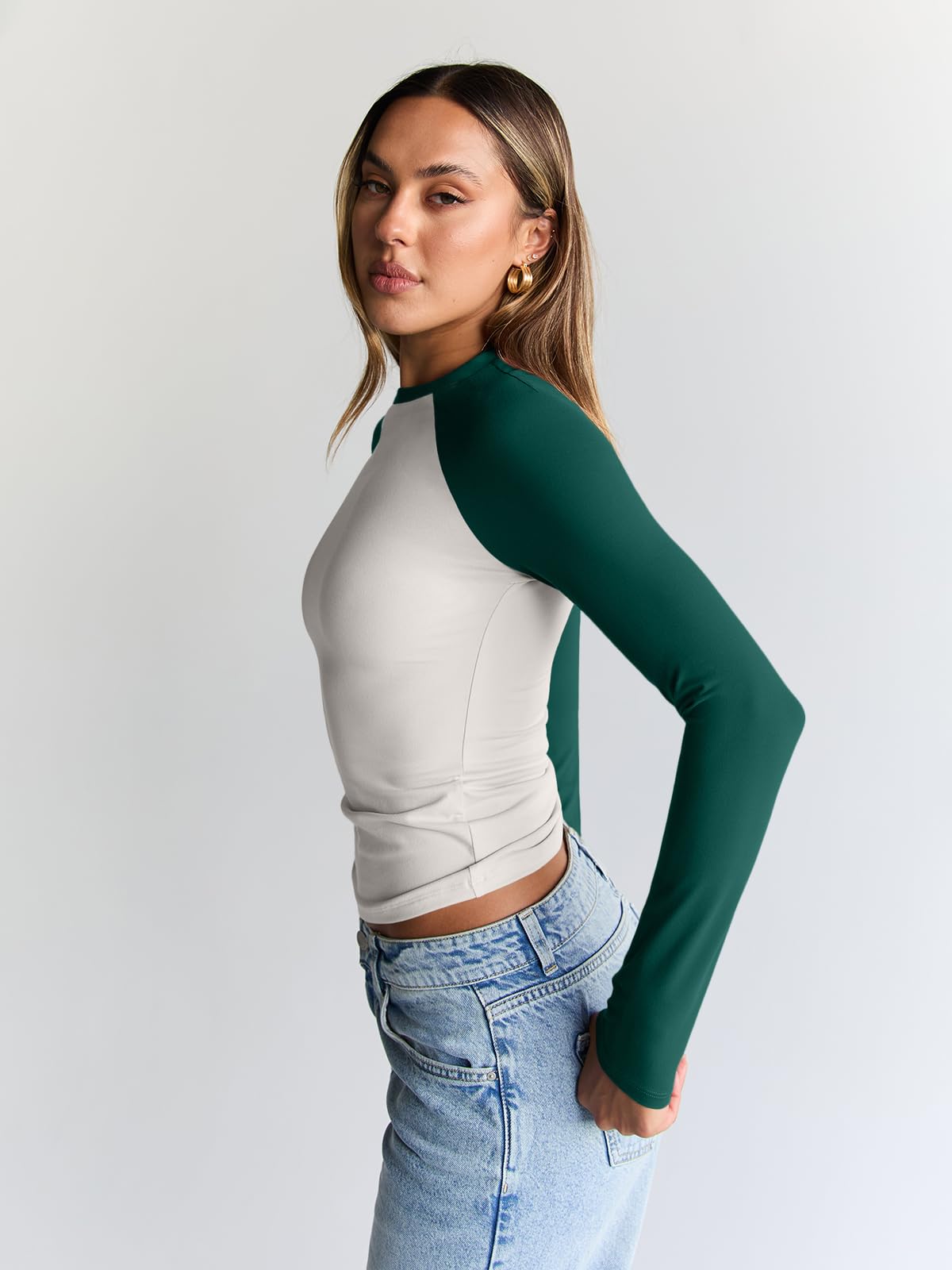 Trendy Queen Women’s Long Sleeve Crop Top