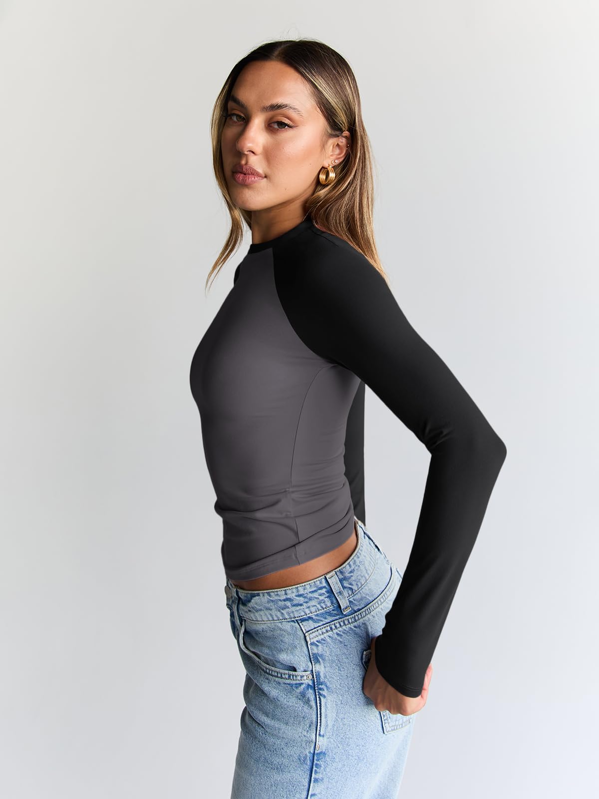 Trendy Queen Women’s Long Sleeve Crop Top