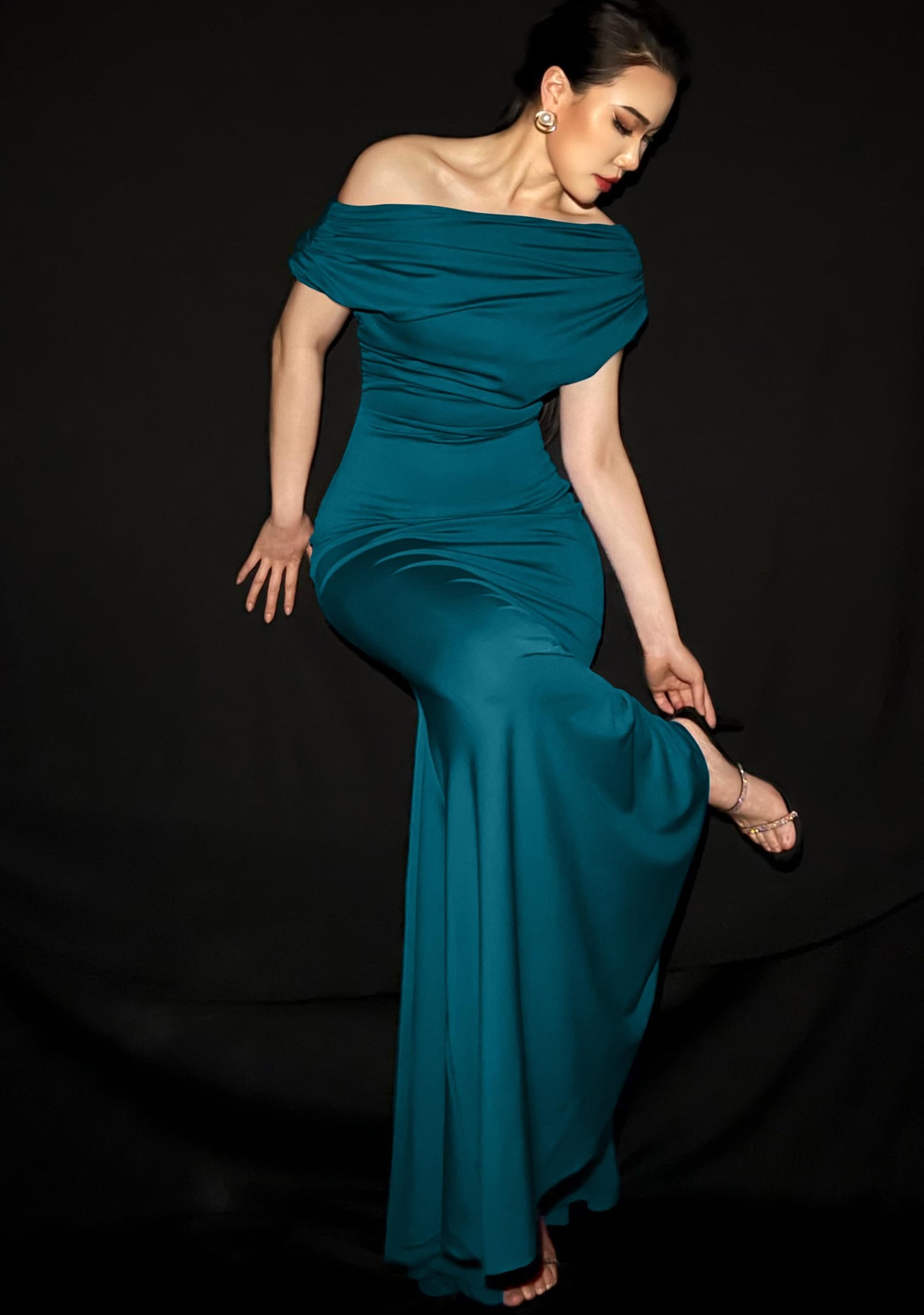 Women's Off-Shoulder Bodycon Dress