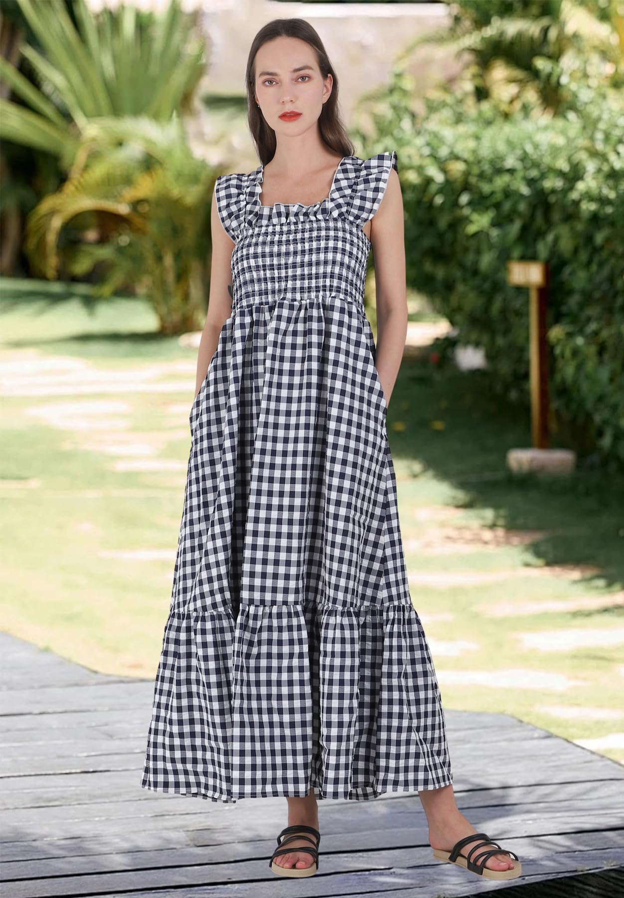 Chouyatou Retro Plaid Smocked Dress