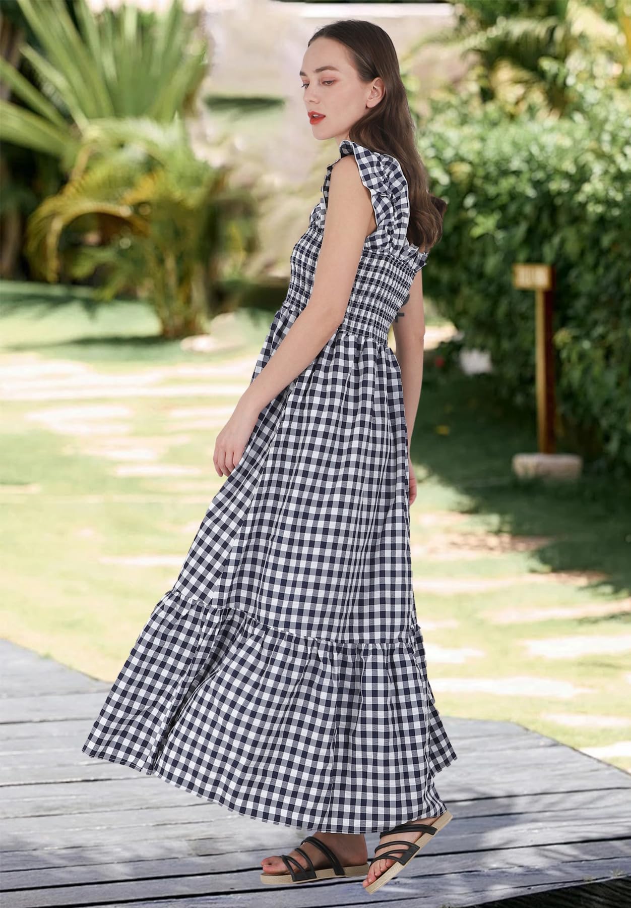 Chouyatou Retro Plaid Smocked Dress